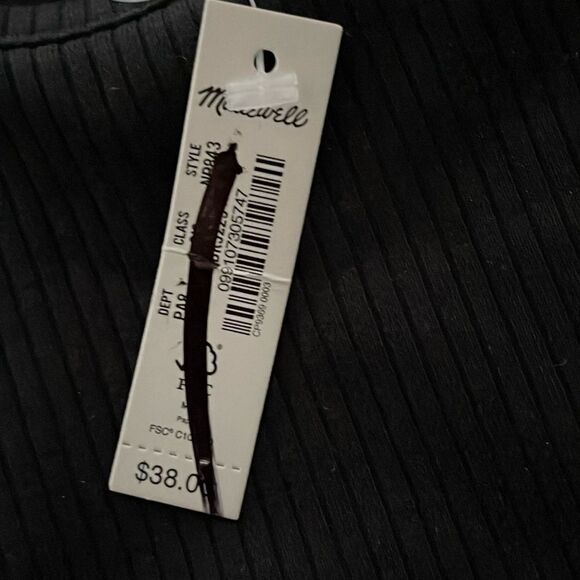 Madewell NWT Highneck Tank With Shelf Bra in Sleekhold Size Small in True Black - Picture 8 of 8